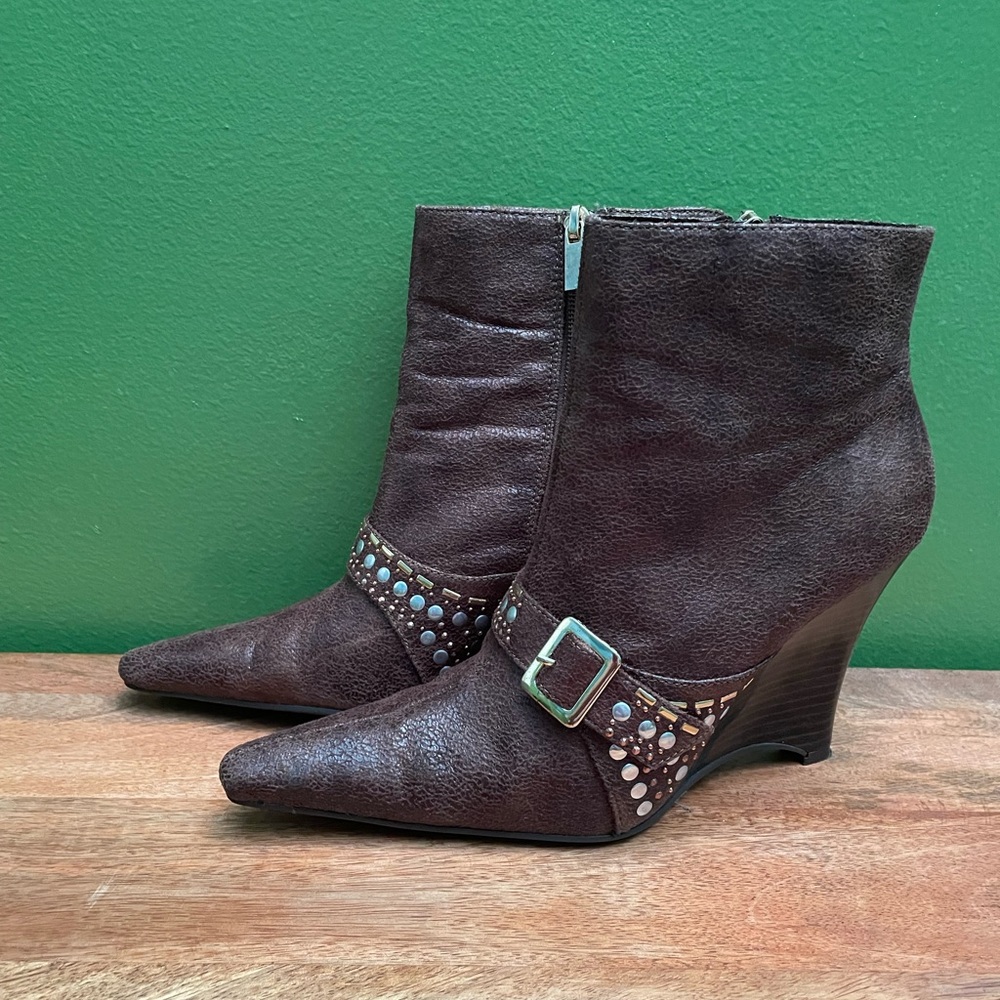 Anne Michelle gold & silver studded wedge heel boots